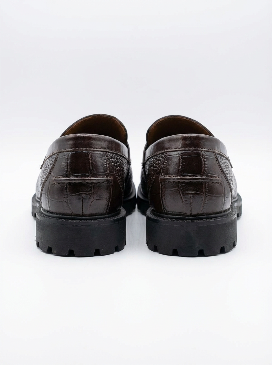 Men’s Luxury Crocodile Texture Loafers – Stylish Slip-On Formal & Casual Shoes with Metal Buckle – Comfortable Rubber Sole