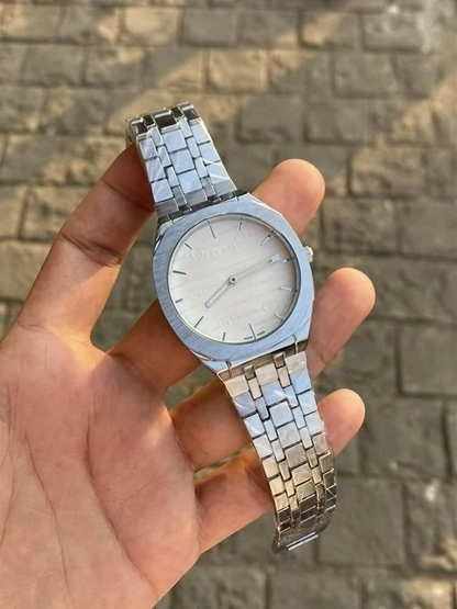 Luxury Two-Tone Men's Watch – Gold Bezel & Silver Stainless Steel Chain – Slim Analog Quartz Wristwatch for Men