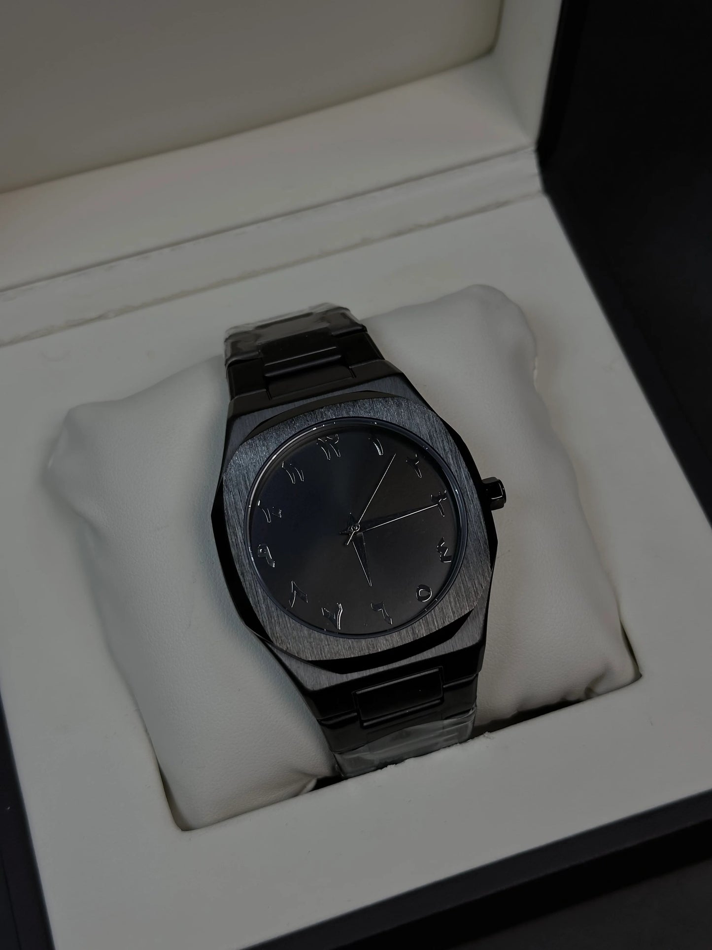 Luxury Matte Black Minimalist Steel Watch – Premium Designer Timepiece for Men