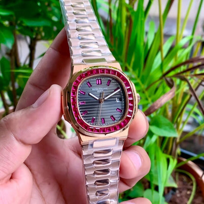 Luxury Men's Stainless Steel Watch – Black Dial with Ruby/Blue Stone Bezel – Analog Quartz Wristwatch with Date Display